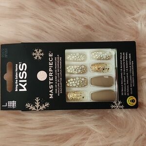 IT'S BACK!! Brand New KISS MASTERPIECE False Nails-L